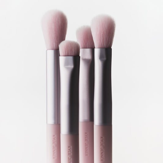 Eyeshadow Brush & Classic Matte Palette & Kylash Mascara Bundle